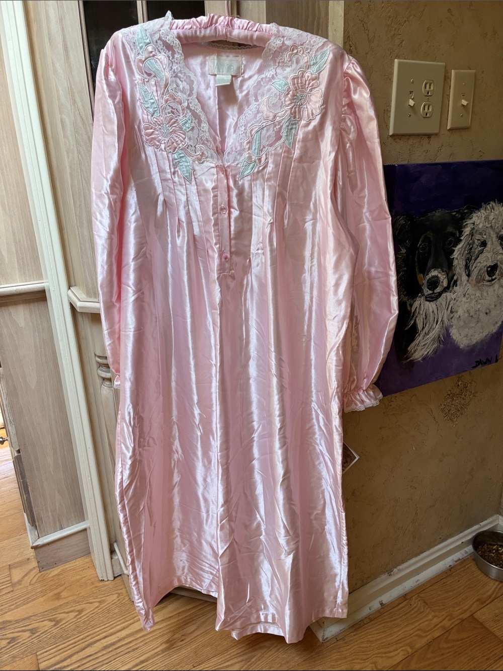 Aria sz L Soft Pink Satin Embroidered Nightgown NWT